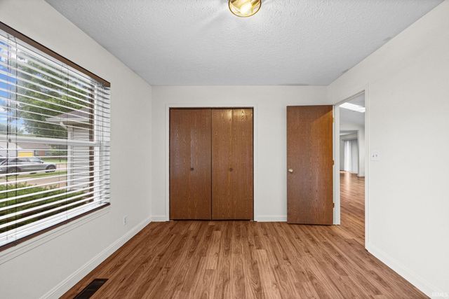 5828 BITTERSWEET Drive, West Lafayette, IN 47906