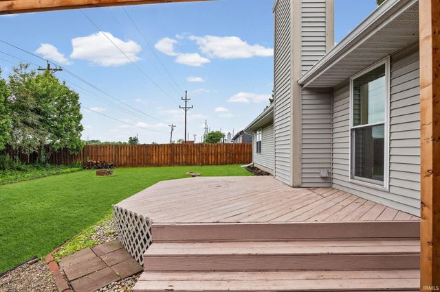 5828 BITTERSWEET Drive, West Lafayette, IN 47906