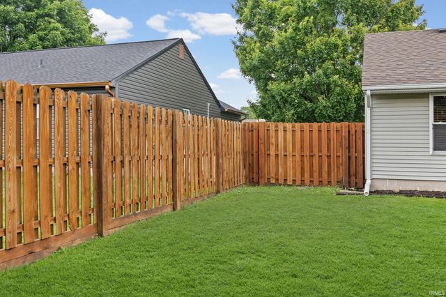 5828 BITTERSWEET Drive, West Lafayette, IN 47906