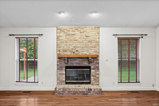5828 BITTERSWEET Drive, West Lafayette, IN 47906