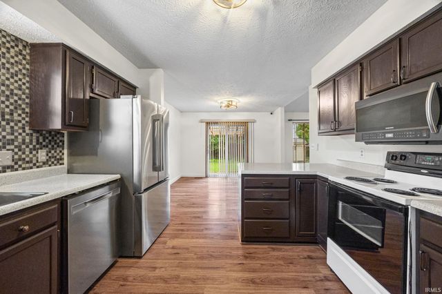 5828 BITTERSWEET Drive, West Lafayette, IN 47906