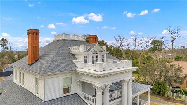 416 W Church Street, Swainsboro, GA 30401