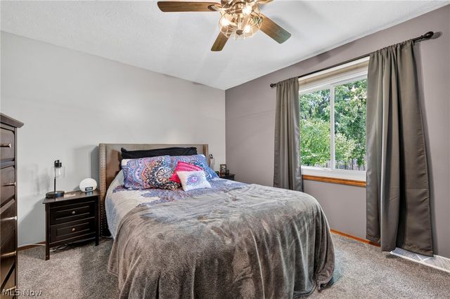 335 Bayshore Drive, Eastlake, OH 44095