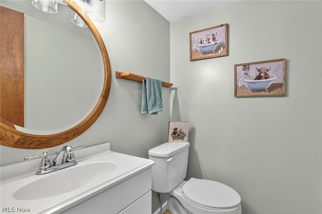 335 Bayshore Drive, Eastlake, OH 44095
