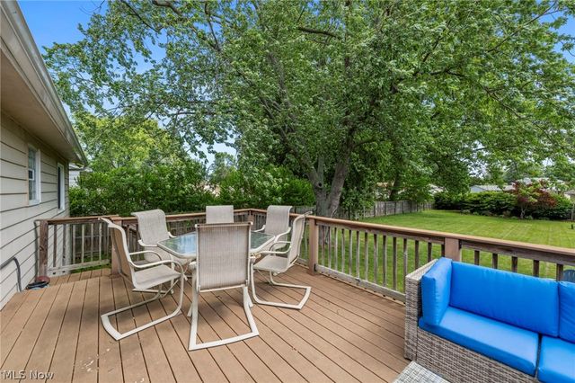 335 Bayshore Drive, Eastlake, OH 44095