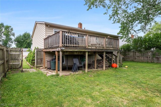 335 Bayshore Drive, Eastlake, OH 44095