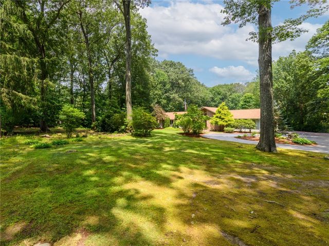 154 Beechwood Drive, Cranston, RI 02921