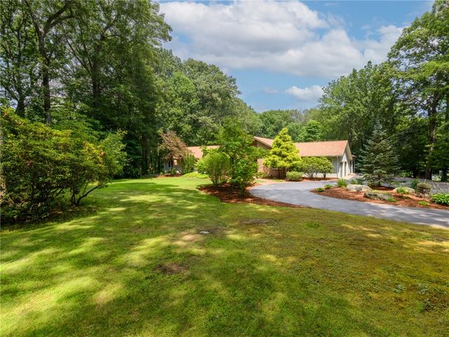 154 Beechwood Drive, Cranston, RI 02921