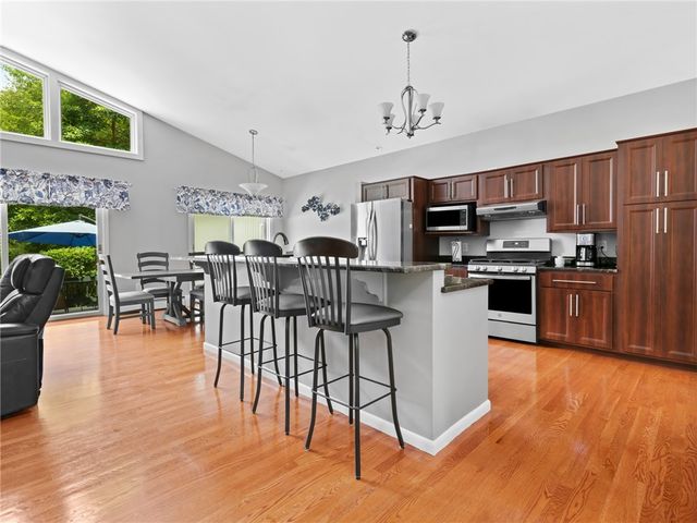 154 Beechwood Drive, Cranston, RI 02921