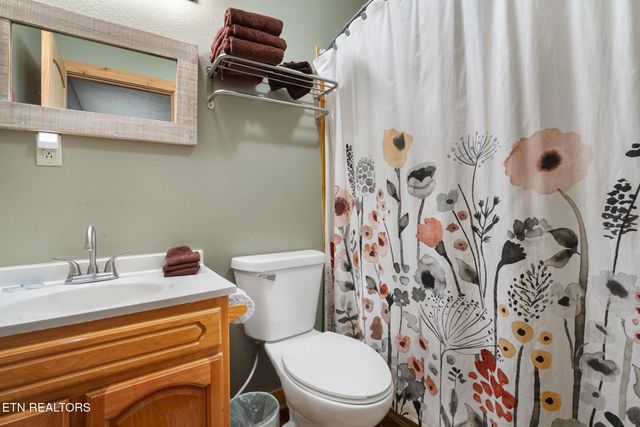 2230 Cove Creek Drive, Sevierville, TN 37862