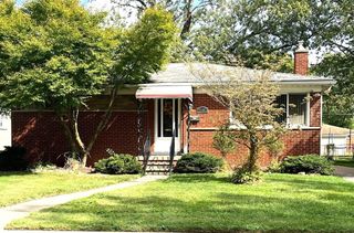 9160 Kinloch Street, Redford, MI 48239