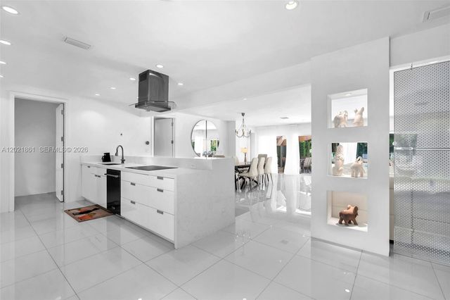 203 Ridgewood Rd, Coral Gables, FL 33133