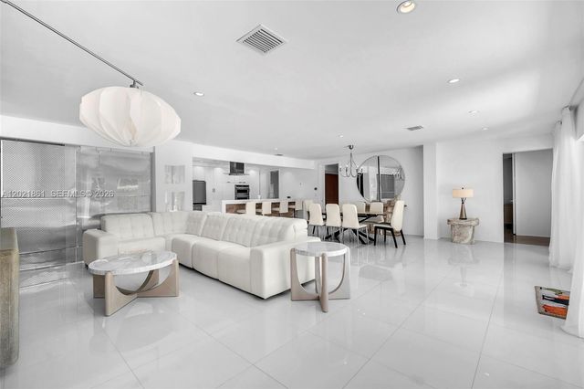 203 Ridgewood Rd, Coral Gables, FL 33133
