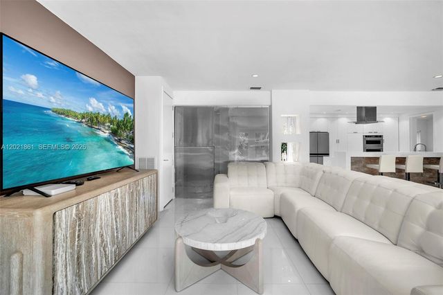 203 Ridgewood Rd, Coral Gables, FL 33133
