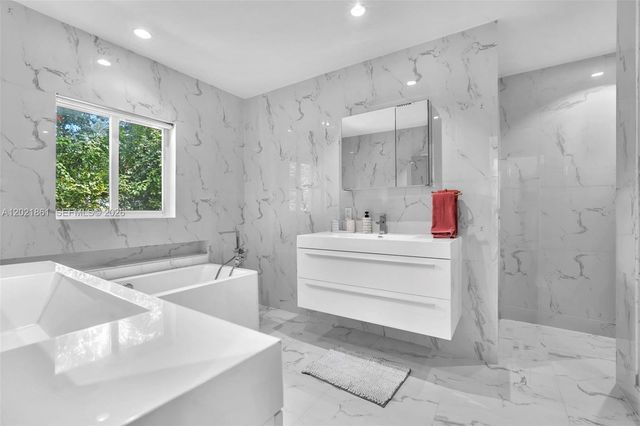 203 Ridgewood Rd, Coral Gables, FL 33133