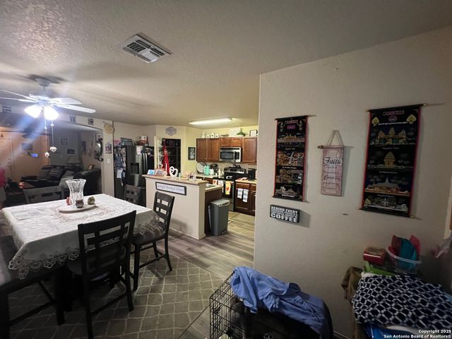 6827 Freedom Ridge, San Antonio, TX 78242