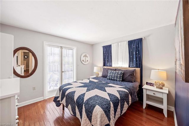 547 101st AVE N, Naples, FL 34108