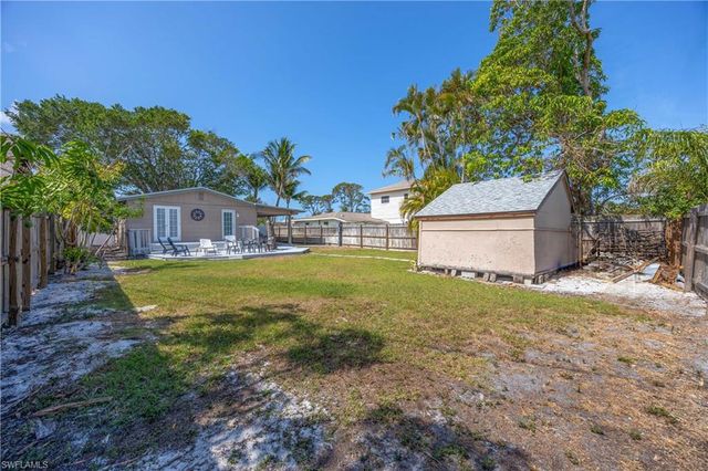 547 101st AVE N, Naples, FL 34108