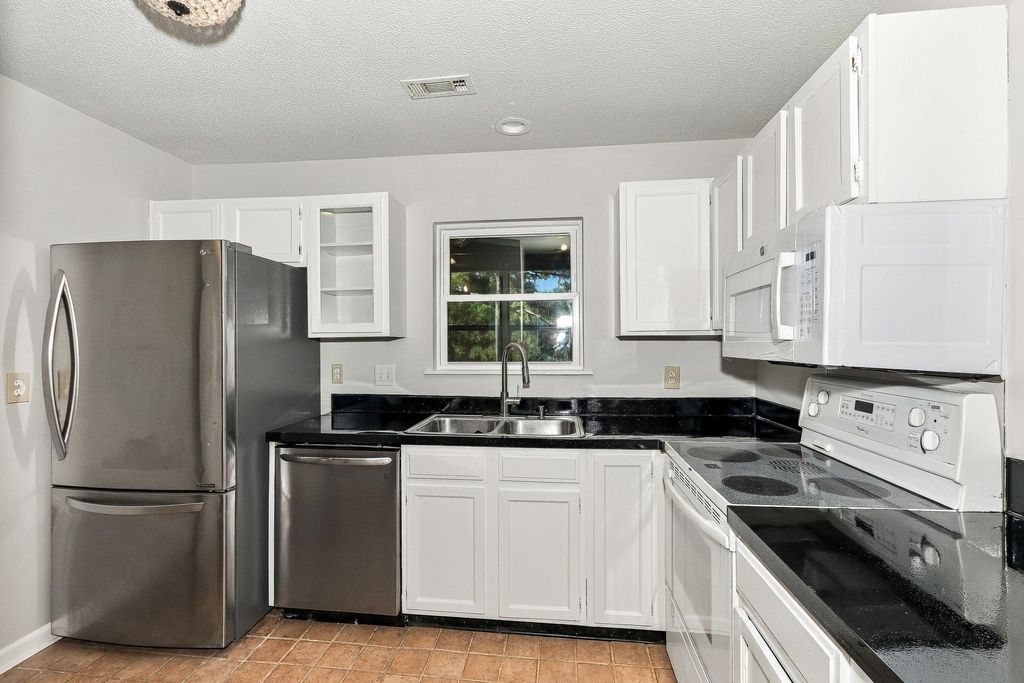 305 Indian Wells Ct. # 305, Murrells Inlet, SC 29576 — photo 2