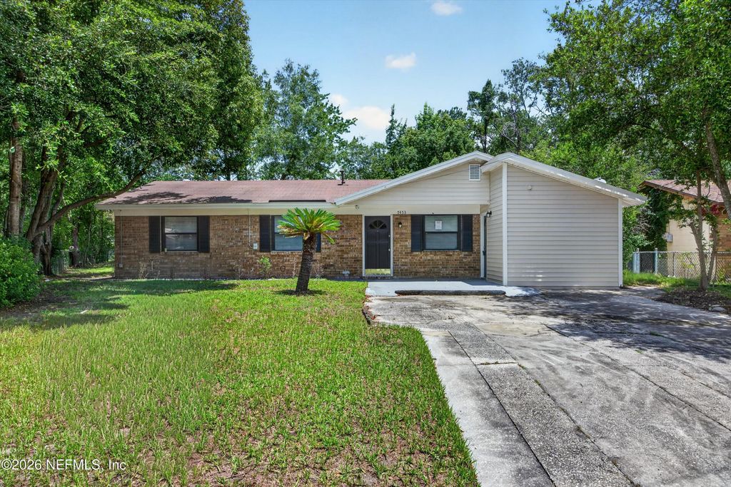 7453 JADE Drive N, Jacksonville, FL 32210