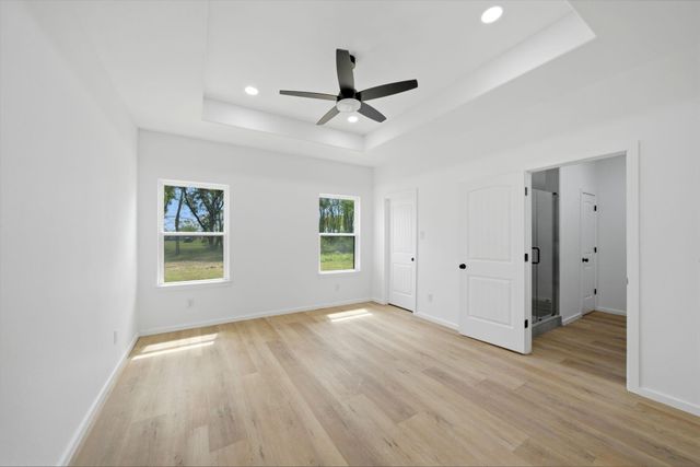 612 Austin Street, West Columbia, TX 77486