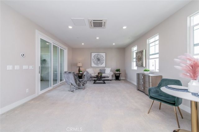 109 Spiral, Irvine, CA 92618