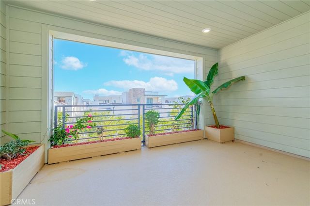 109 Spiral, Irvine, CA 92618