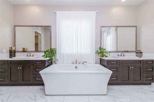 109 Spiral, Irvine, CA 92618