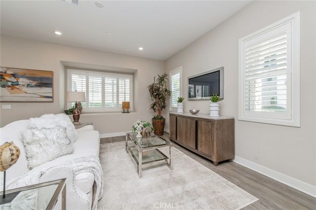 109 Spiral, Irvine, CA 92618