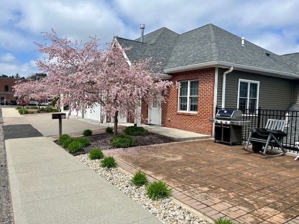 32 Capone Rd 32, Foxboro, MA 02035