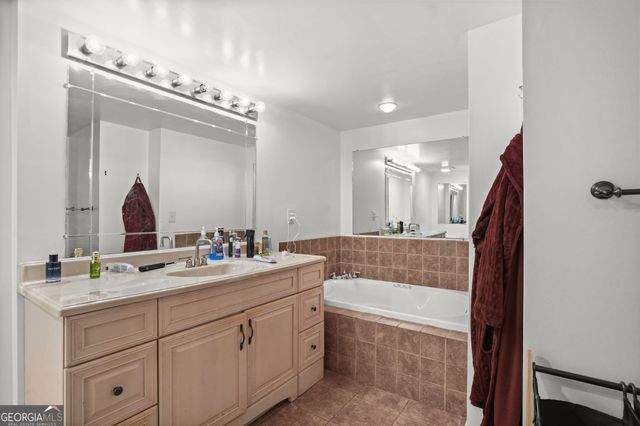 220 Cedarhurst Road, Lawrenceville, GA 30045