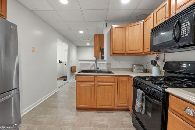 220 Cedarhurst Road, Lawrenceville, GA 30045