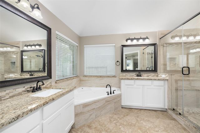 14207 Rock Dove Lane, Houston, TX 77044