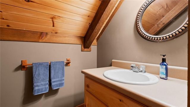 219 RIDGE TOP Lane, Blue Ridge, GA 30513