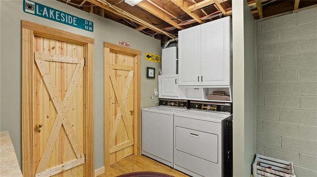 219 RIDGE TOP Lane, Blue Ridge, GA 30513