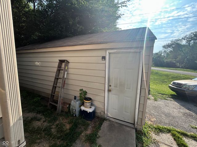 2005 N Bancroft Street, Indianapolis, IN 46218