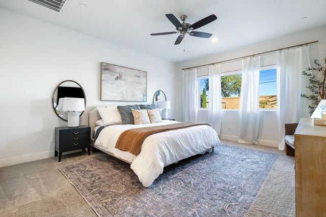 601 Wishon Avenue W, Madera, CA 93636