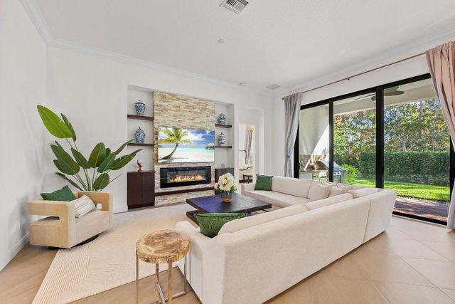 1110 Faulkner Terrace, Palm Beach Gardens, FL 33418