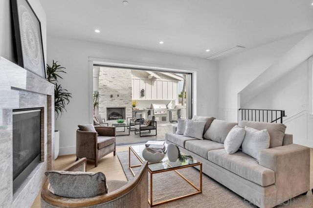 1054 Isabella Avenue, Coronado, CA 92118