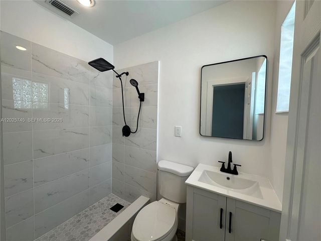 301 NE 15th Ave 1, Fort Lauderdale, FL 33301