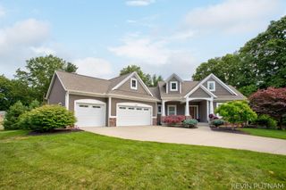 6515 134th Ave Avenue, Saugatuck, MI 49453