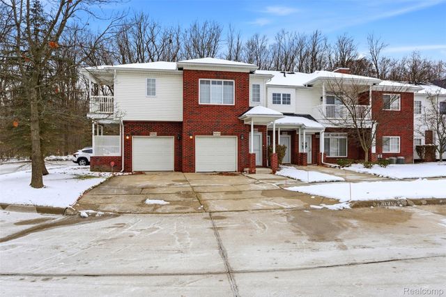 5259 Twin Oaks Drive, Sterling Heights, MI 48314