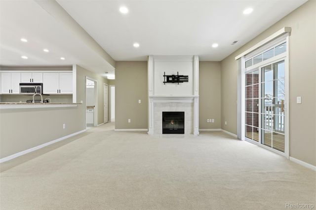 5259 Twin Oaks Drive, Sterling Heights, MI 48314