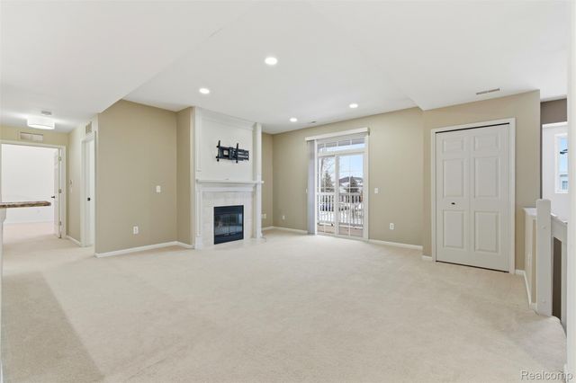 5259 Twin Oaks Drive, Sterling Heights, MI 48314