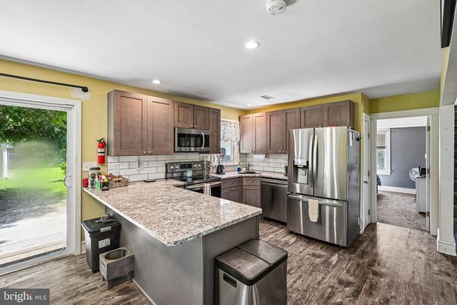 381 IVES, Carneys Point, NJ 08069