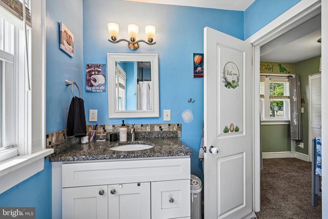 381 IVES, Carneys Point, NJ 08069