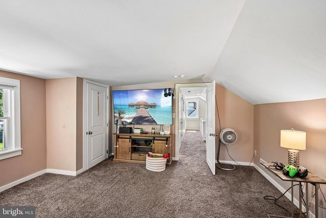 381 IVES, Carneys Point, NJ 08069