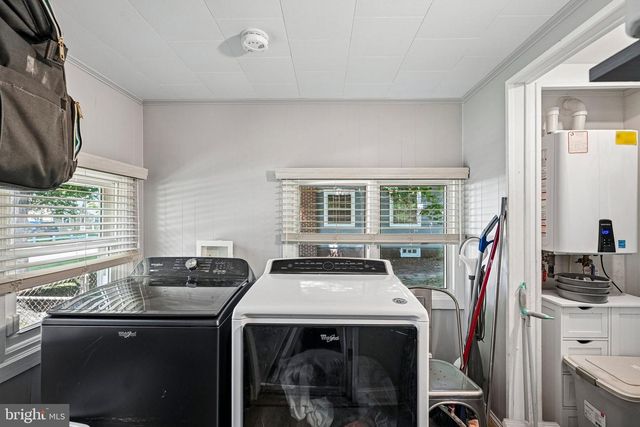 381 IVES, Carneys Point, NJ 08069