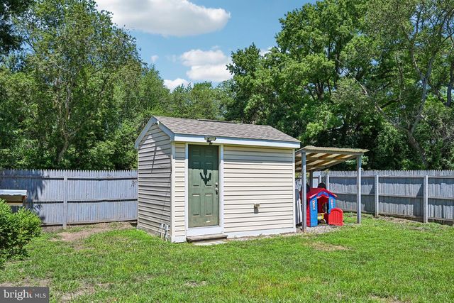 381 IVES, Carneys Point, NJ 08069