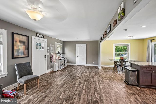 381 IVES, Carneys Point, NJ 08069